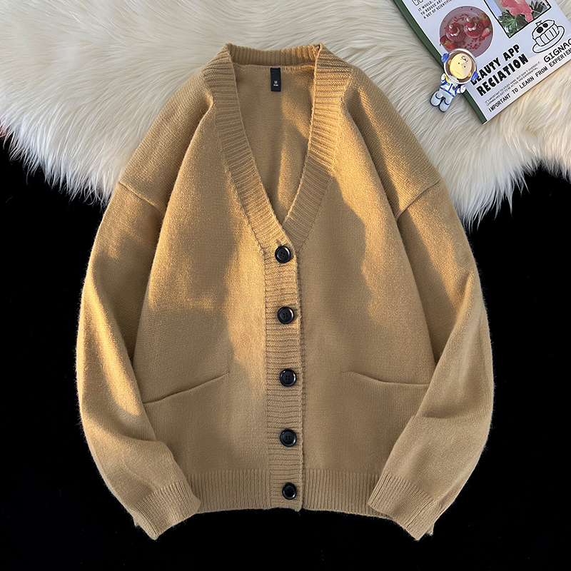 Men'S Fashion V Neck Sweater - Autumn and Winter New Korean Fashion