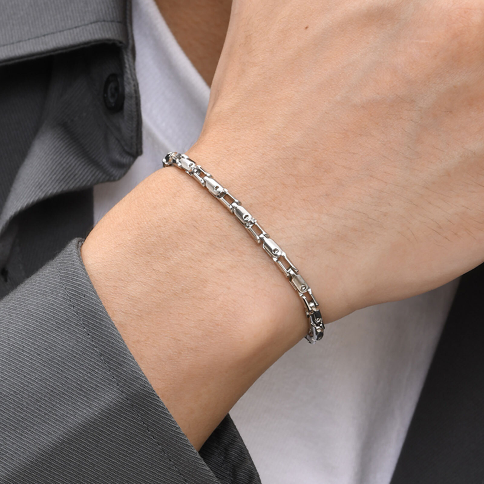 Thin Stainless Steel Chain Bra - 1950S Fashion Men'S บทวิจารณ์และราคา