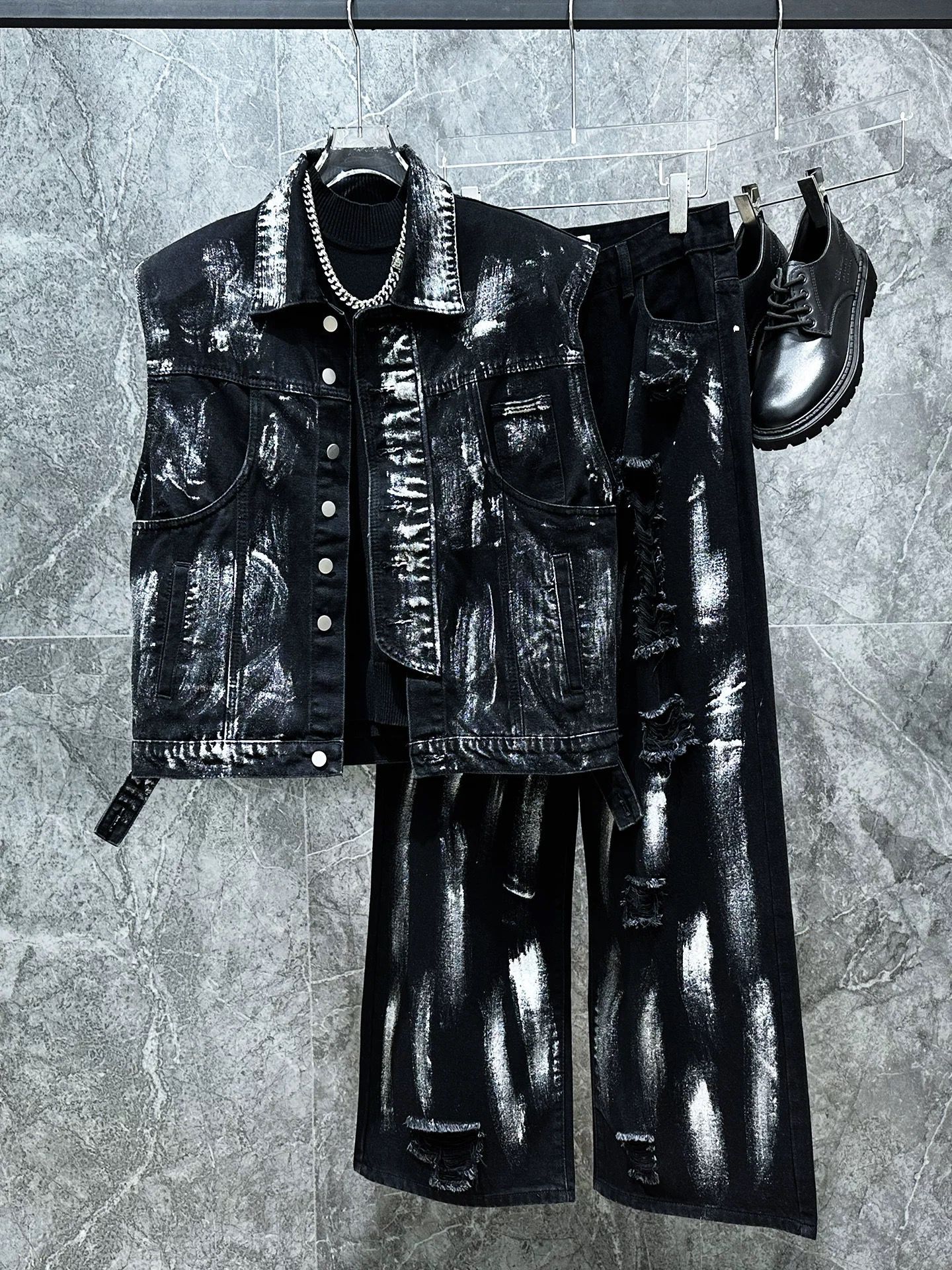 Men's Ripped Jeans Two-piece S - Men'S Fashion Vest With Jeans บทวิจารณ์และราคา